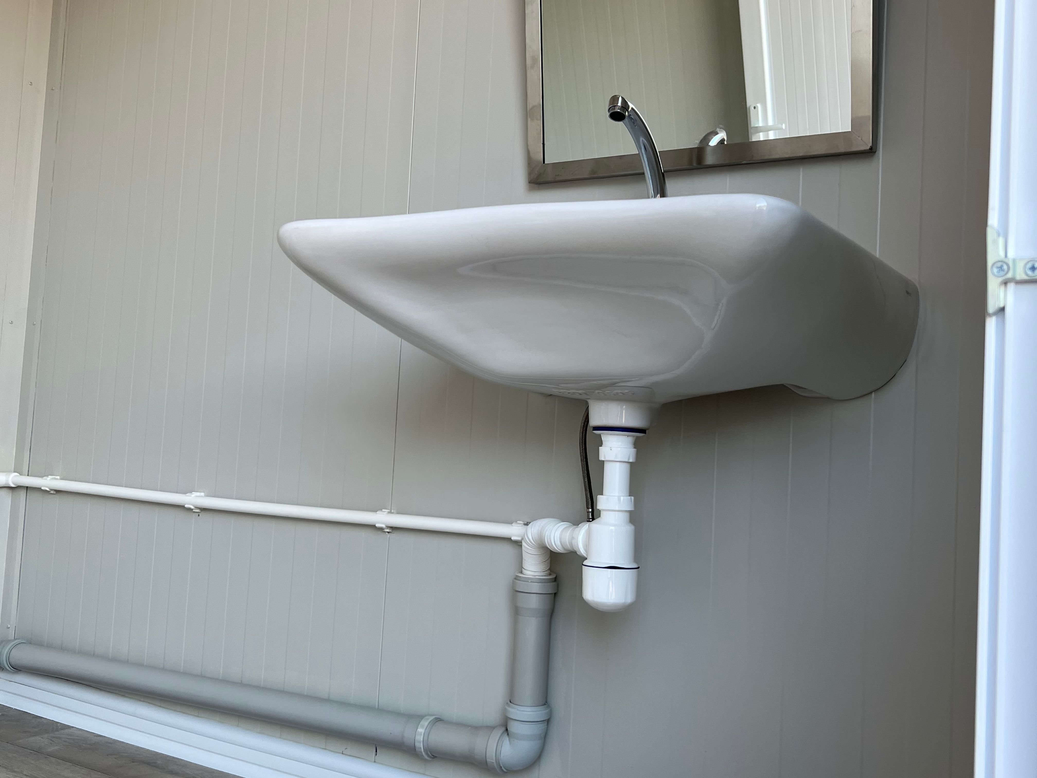 WC ACCESS Bild 16